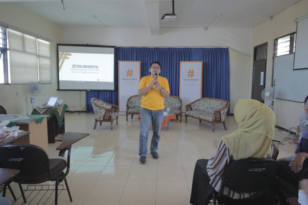 Roadshow #1 Pahlawan Digital di Kampus STIMATA Malang